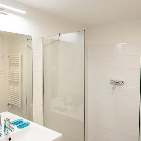 Makram Apartment *