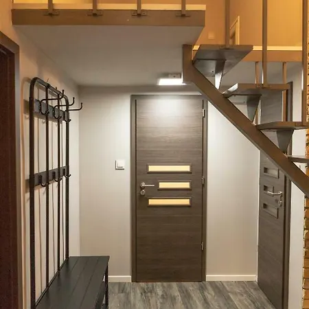 Apartment Makram *